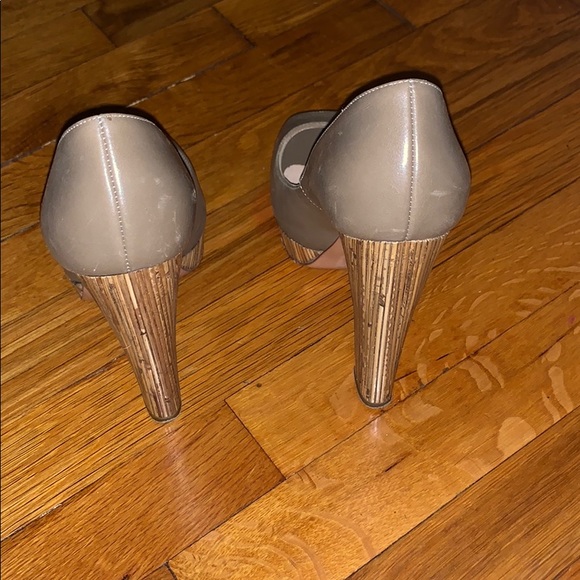 Heels - Picture 3 of 5